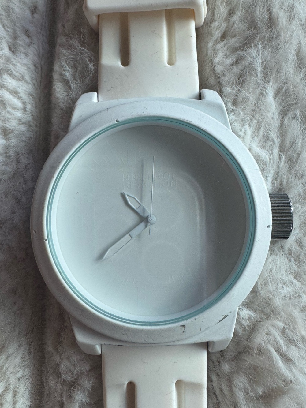 Kenneth Cole Reaction White Silicone Watch RK1225 Minimalist Tonal Dial
